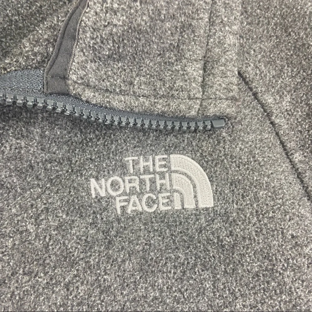 TNF the north face mens gray full zip jacket . Size Small - Picture 4 of 7
